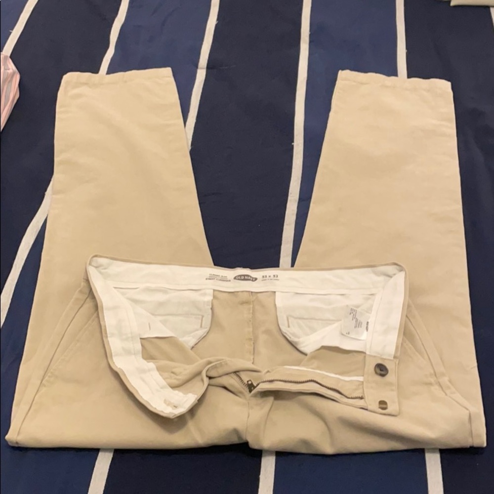 Men’s Old Navy Classic Fit Khaki Pants